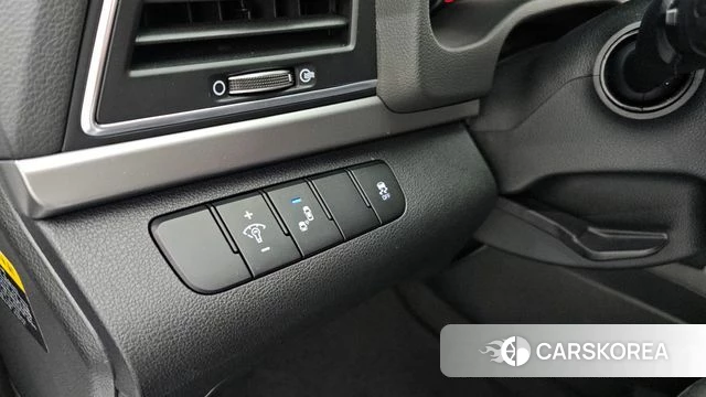 Hyundai Avante AD id 4318205 из Кореи 8