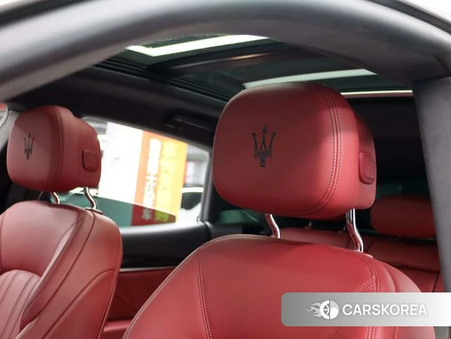 Maserati Levante id 4238870 из Китая 8
