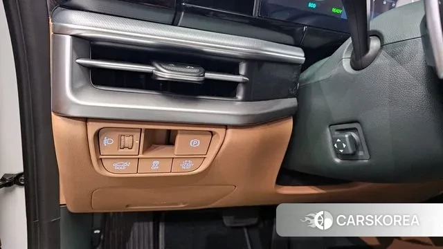 Hyundai Grandeur Hybrid (GN7) id 3026971 из Кореи 8