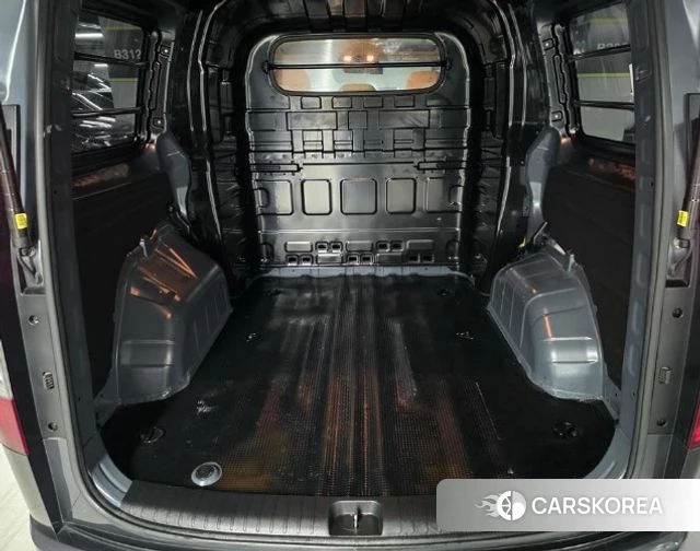 Hyundai Staria id 4567256 из Кореи 8