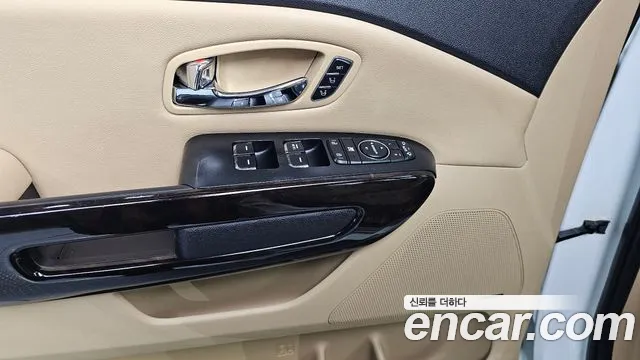 Kia The New Carnival id 2471364 из Кореи 8