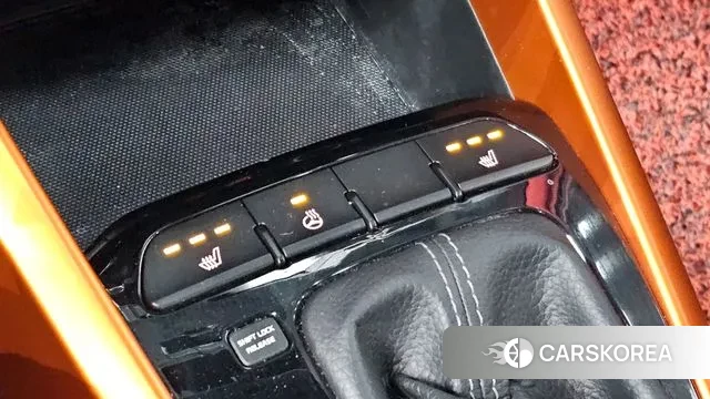 Kia Stonic id 3568717 из Кореи 8