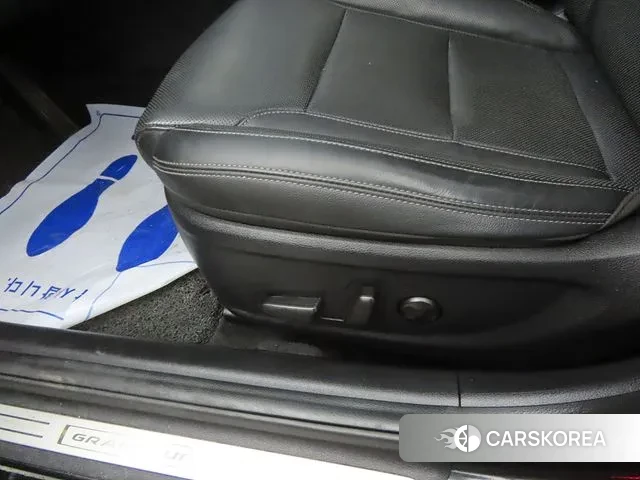 Hyundai Grandeur IG id 2941243 из Кореи 8