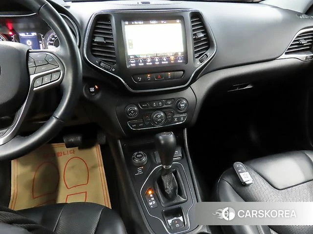 Jeep Cherokee (KL) id 3879882 из Кореи 8