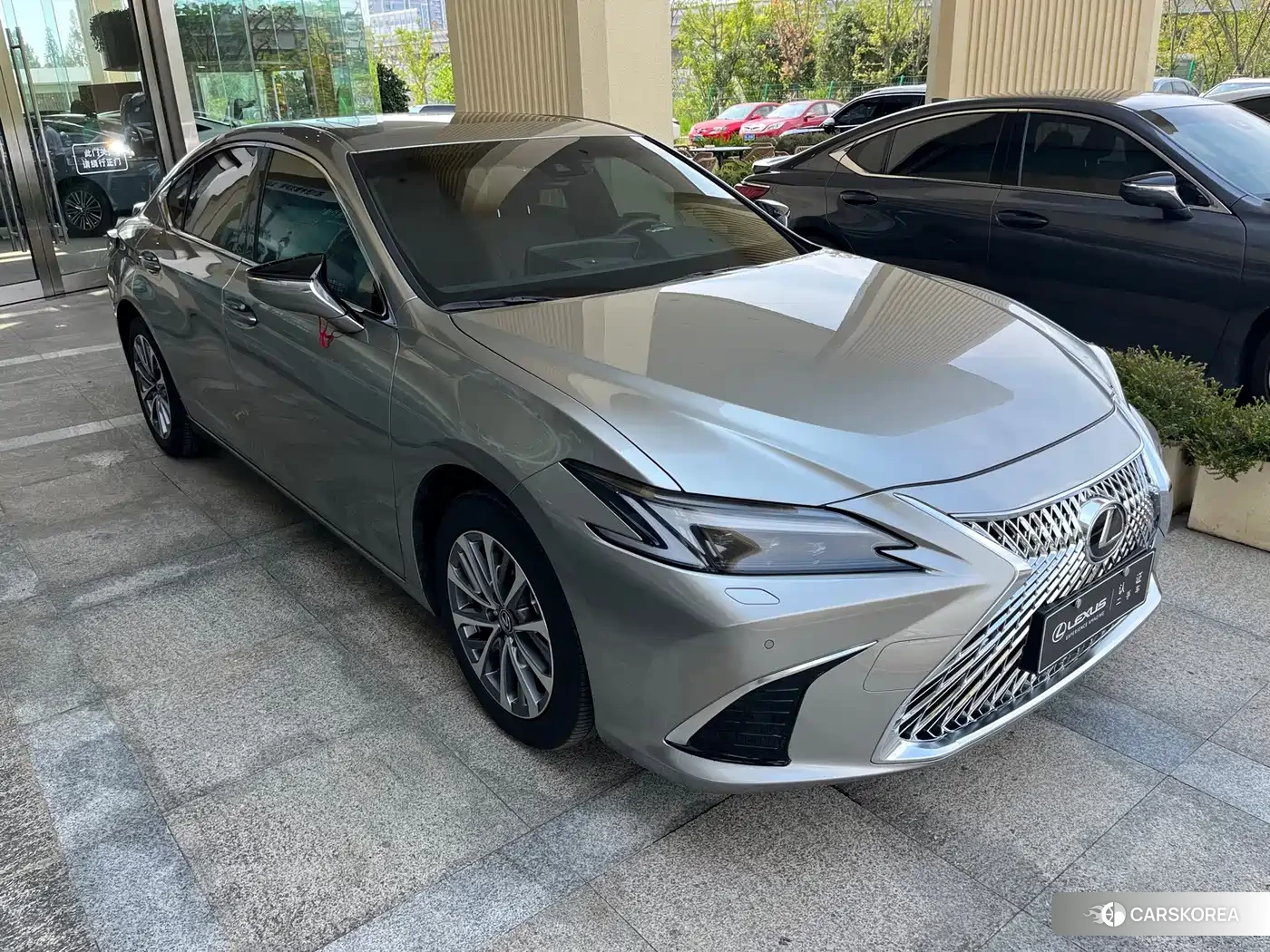 Lexus ES id 4644614 из Китая 8