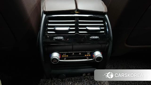 BMW 5 Series (G30) id 4593320 из Кореи 8