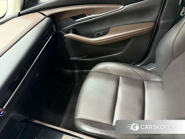 Mazda CX-30 id 4273626 из Китая 8