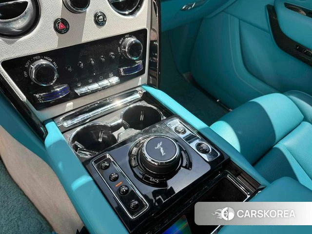 Rolls-Royce Cullinan id 4623928 из Кореи 8