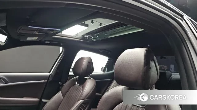 Genesis The New G70 id 3384965 из Кореи 8