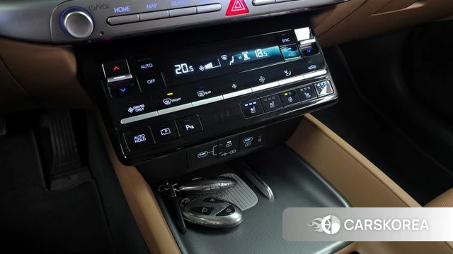 Hyundai Grandeur Hybrid (GN7) id 3940482 из Кореи 8