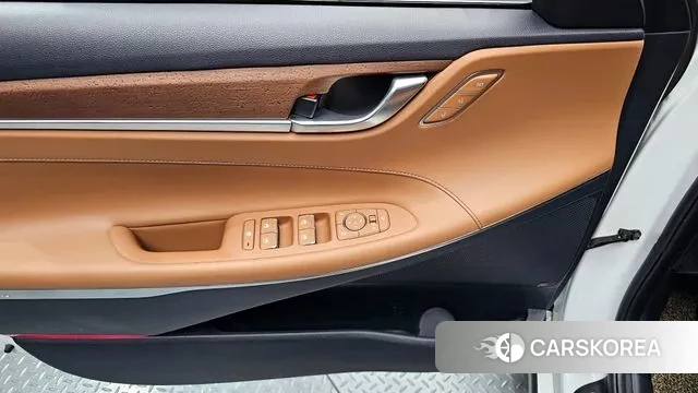 Hyundai Grandeur IG Hybrid id 3045329 из Кореи 8