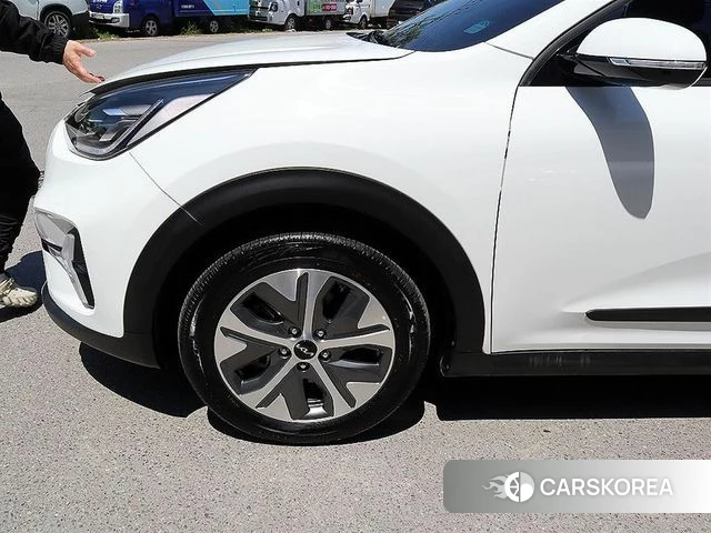 Kia Niro Plus id 4302793 из Кореи 8