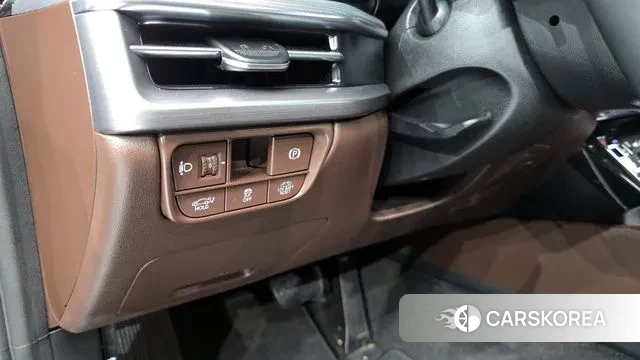 Hyundai Grandeur Hybrid (GN7) id 3555485 из Кореи 8