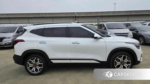 Kia Seltos id 4335485 из Кореи 8