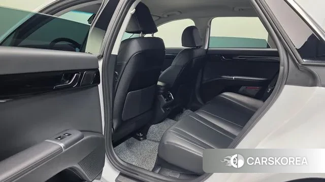 Hyundai Grandeur (GN7) id 3410318 из Кореи 8