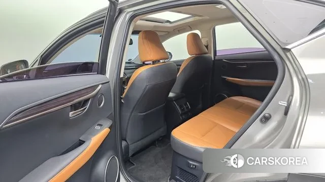 Lexus NX300h id 3449427 из Кореи 8