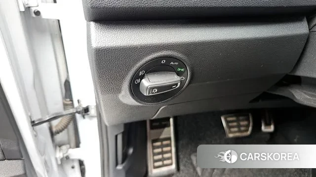 Volkswagen T-Roc id 3027674 из Кореи 8