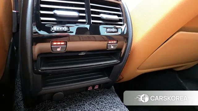 BMW 5 Series (G30) id 3665462 из Кореи 8