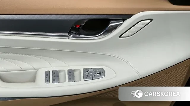 Hyundai The New Grandeur IG Hybrid id 3111238 из Кореи 8