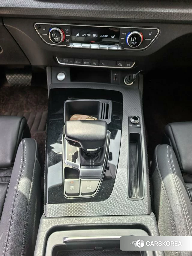 Audi Q5L id 4275680 из Китая 8