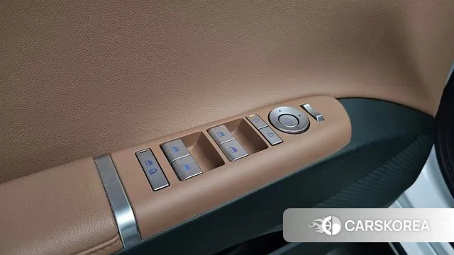 Hyundai Grandeur (GN7) id 3670586 из Кореи 8