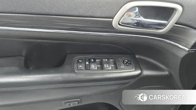 Jeep Grand Cherokee id 3434232 из Кореи 8