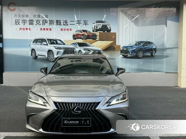 Lexus ES id 4279299 из Китая 8