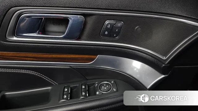 Ford Explorer id 3254333 из Кореи 8