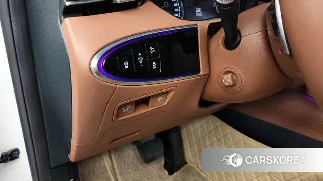 Genesis GV70 id 3038114 из Кореи 8