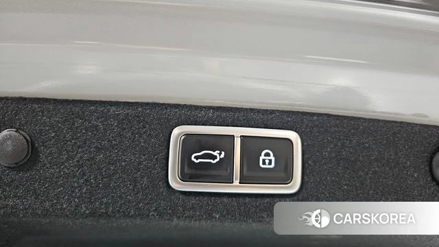 Hyundai Grandeur (GN7) id 4608369 из Кореи 8