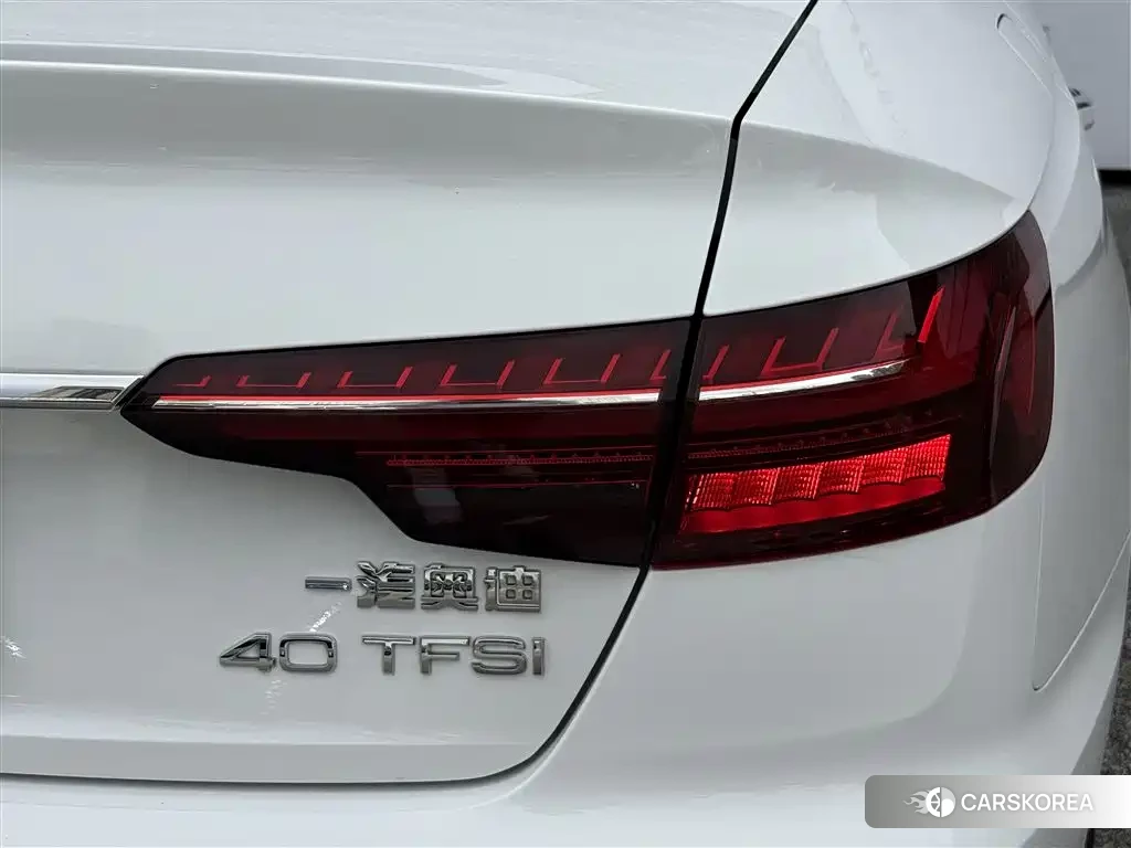 Audi A4L id 4589261 из Китая 8