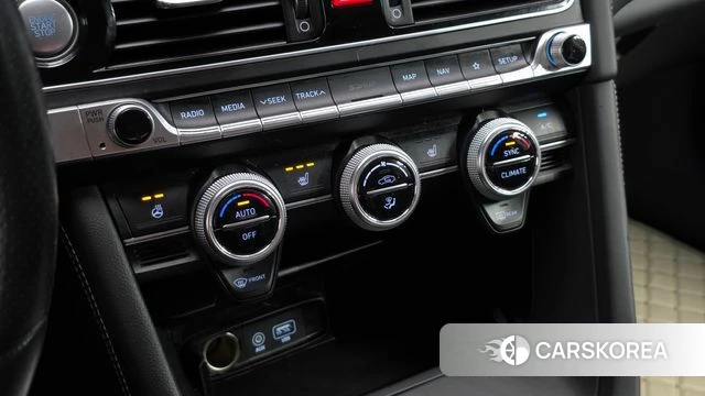 Genesis G70 id 4384919 из Кореи 8