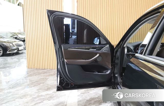 BMW X3 id 3882644 из Китая 8