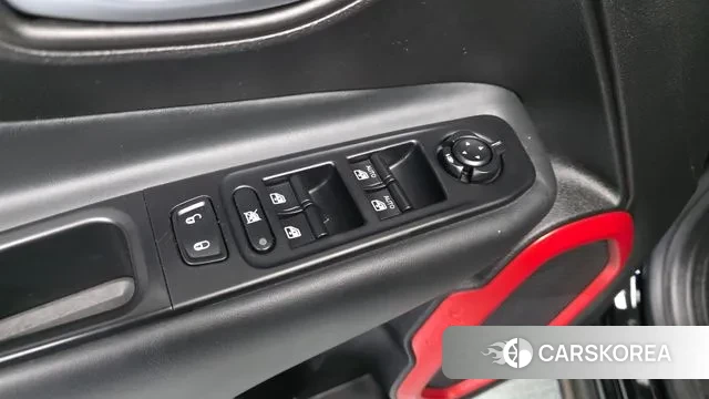 Jeep Renegade id 3672582 из Кореи 8