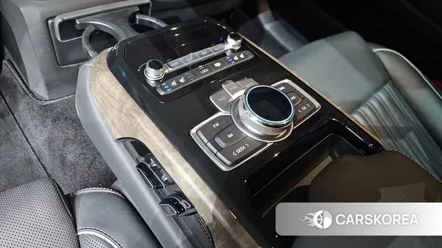 Genesis G90 id 3479850 из Кореи 8