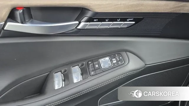 Genesis G90 id 3499779 из Кореи 8