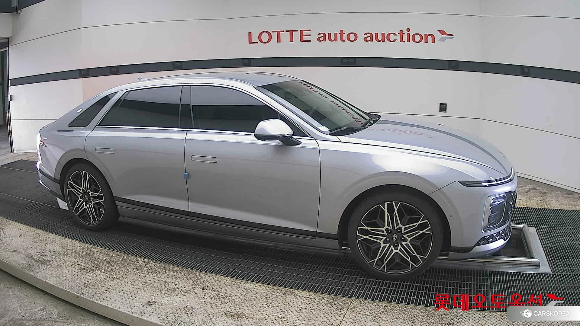 Hyundai Grandeur Hybrid id 3882113 из Кореи 8