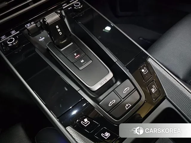 Porsche 911(992) id 3753078 из Кореи 8