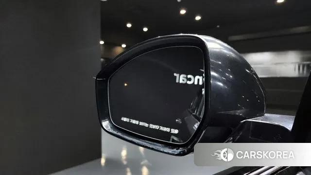 Land Rover Range Rover Velar id 3698743 из Кореи 8