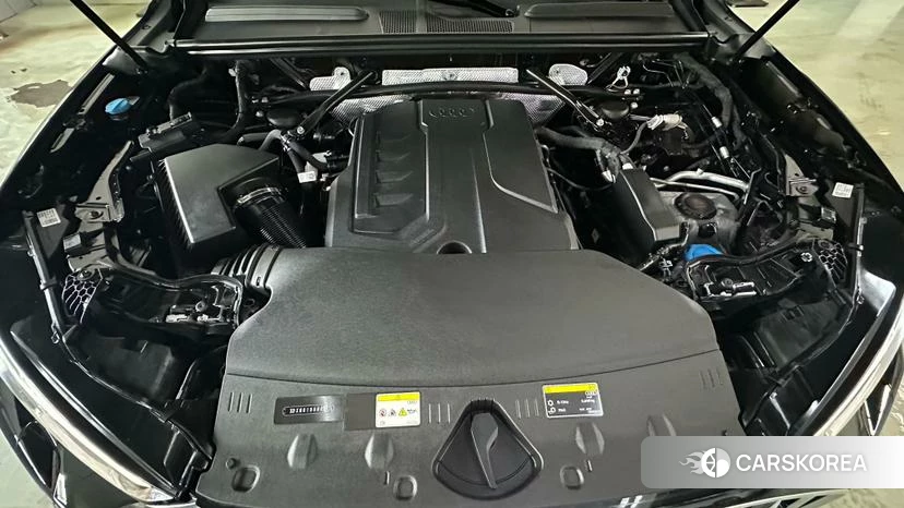 Audi Q5L id 4440405 из Китая 8