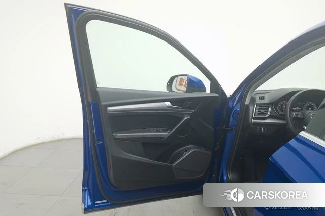 Audi Q5L id 4314085 из Китая 8