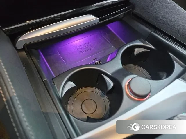 BMW 5 Series (G30) id 3399215 из Кореи 8