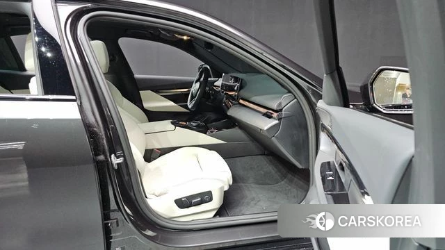 BMW 5 Series (G60) id 4705916 из Кореи 8
