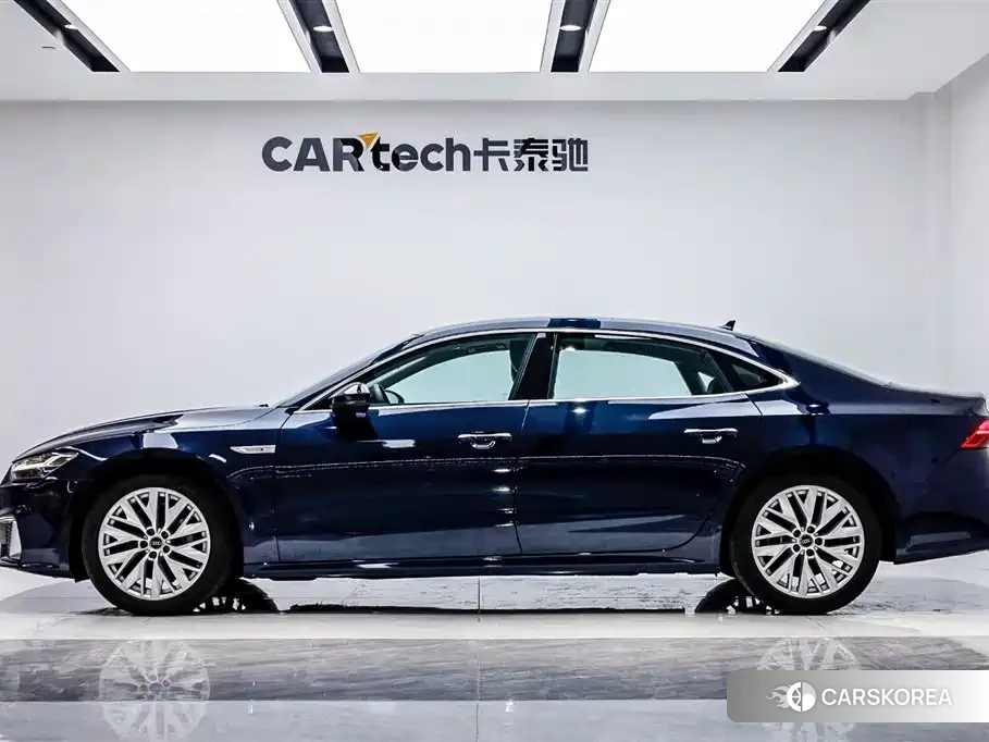 Audi A7L id 4601169 из Китая 8