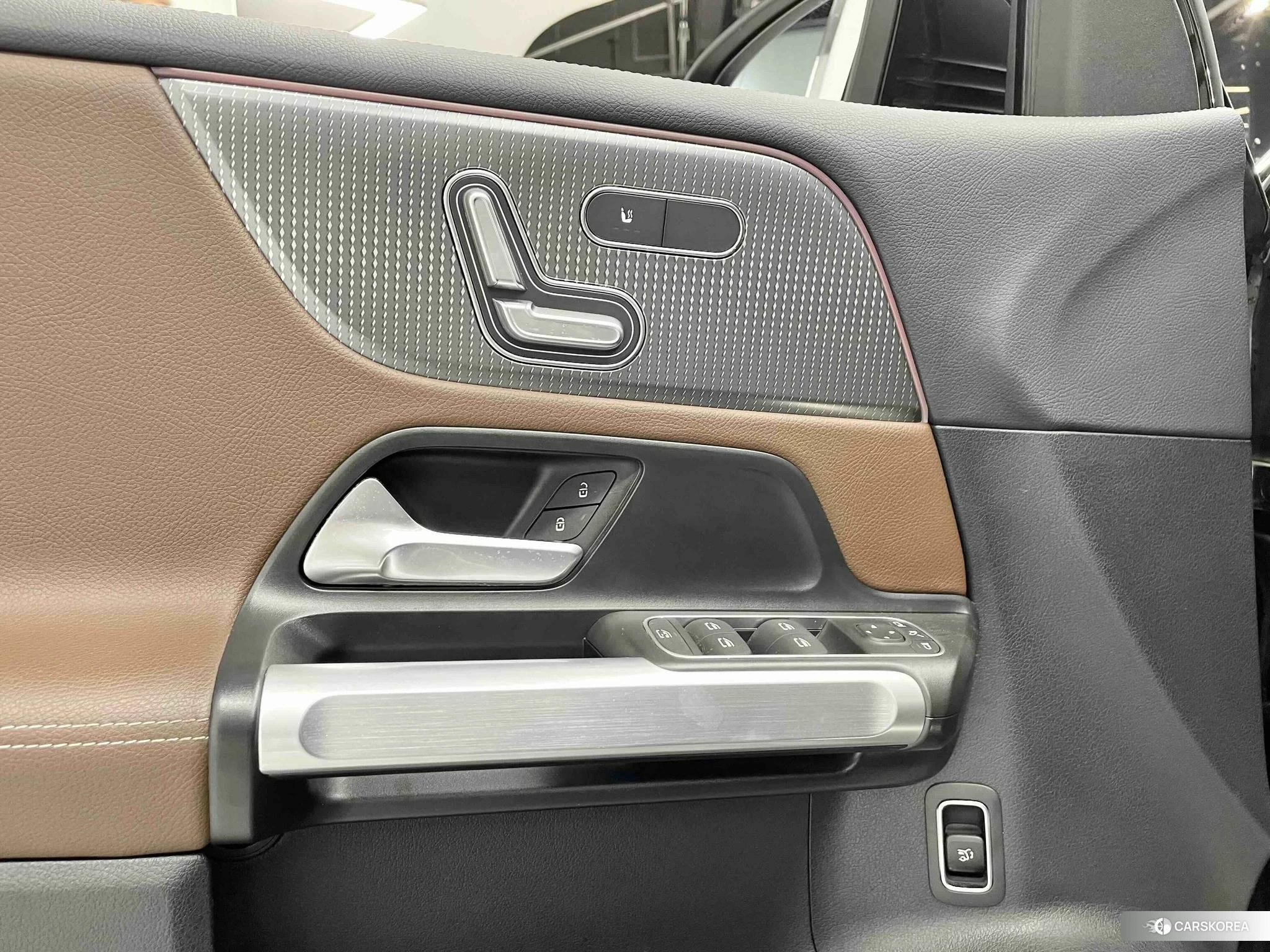 Mercedes-Benz GLB id 4454580 из Китая 8