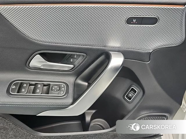 Mercedes-Benz A-Class W177 id 4899115 из Кореи 8