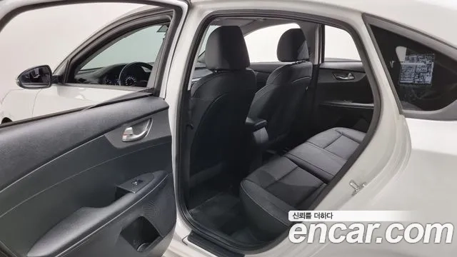 Kia Come New K3 id 2928132 из Кореи 8