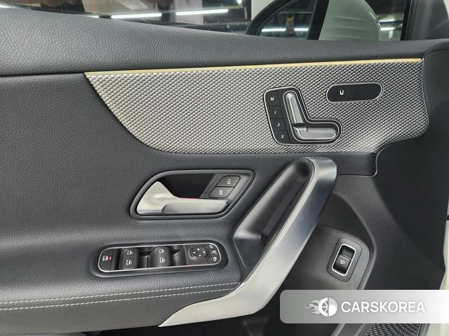 Mercedes-Benz A-Class W177 id 4511378 из Кореи 8