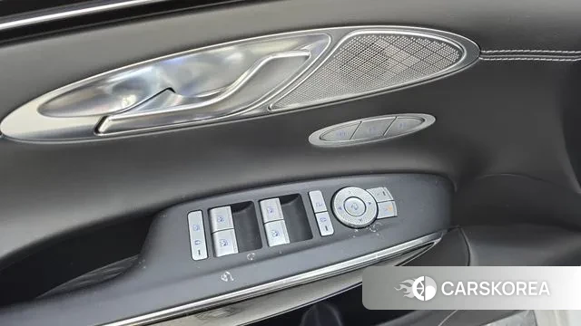 Genesis GV70 id 3443315 из Кореи 8