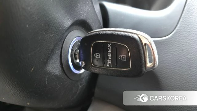 Hyundai The New Grand Starex id 4638325 из Кореи 8